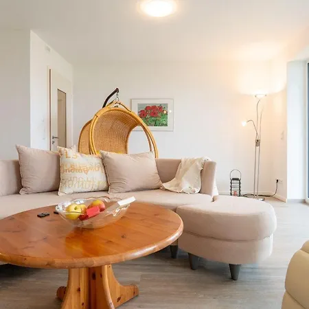 Haus-seeblick-in-bosau-wohnung-4 *